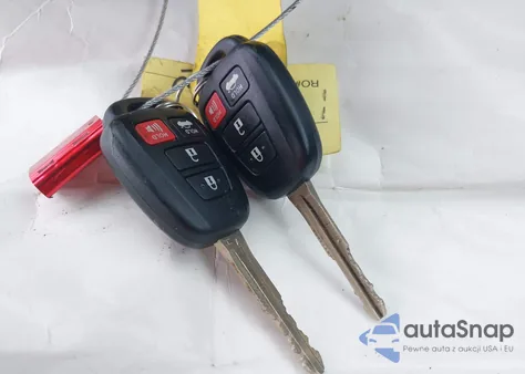 2017 Toyota Corolla Se z USA, uszkodzony, nr VIN 2T1BURHE8HC956216